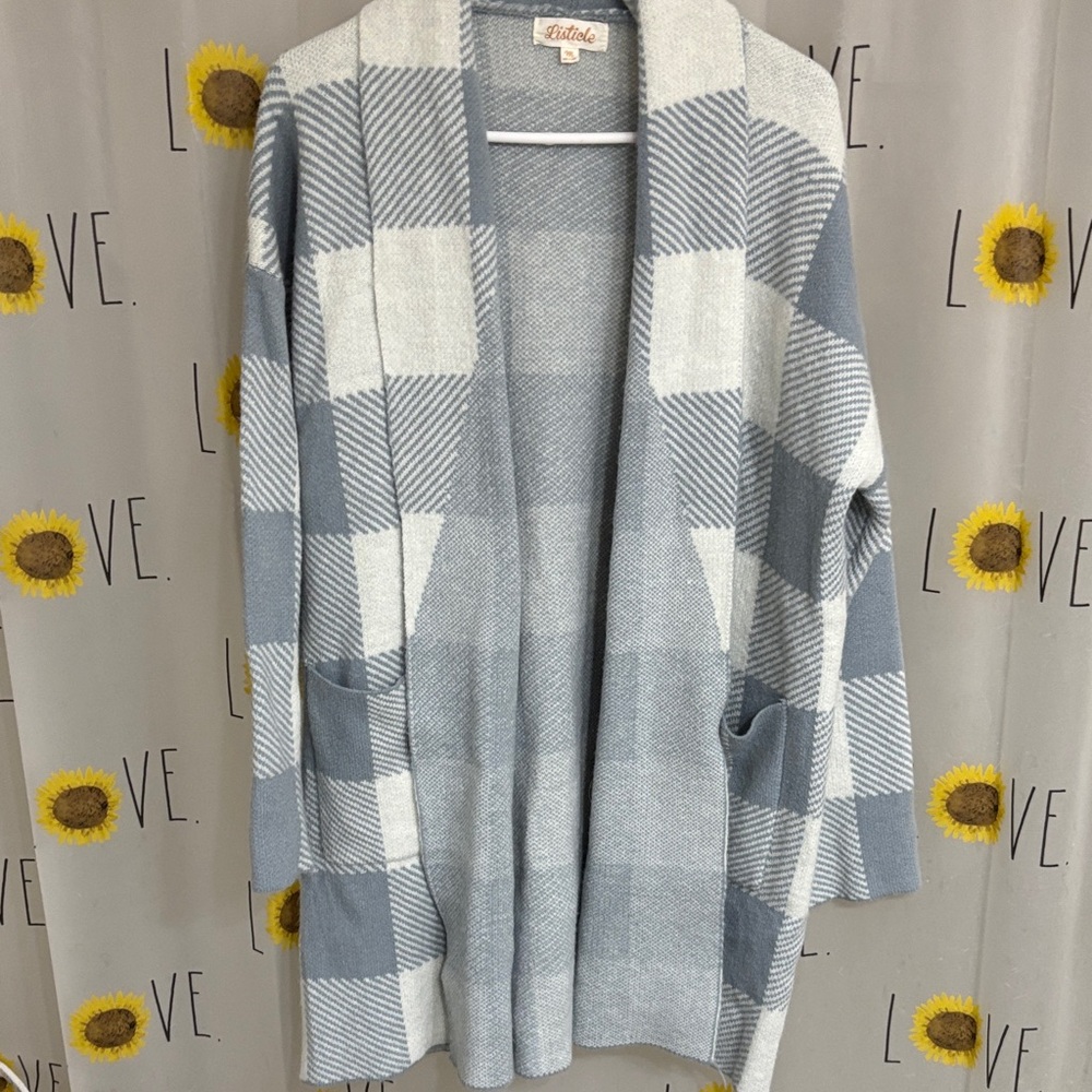 Listicle Checkered Cardigan Sweater